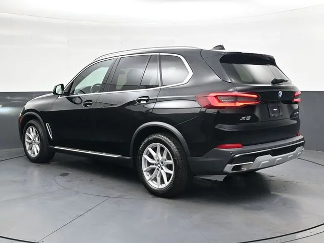 Used 2023 Black BMW xDrive40i image 7