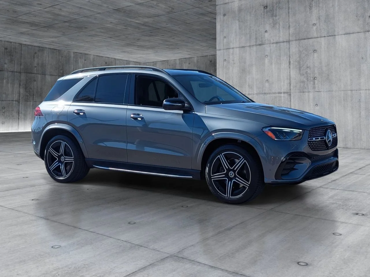 Used 2025  Mercedes-Benz GLE 350 image 34