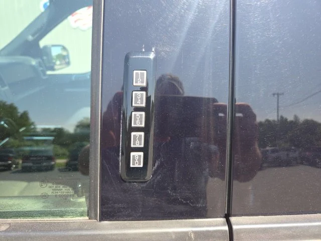 Used 2019 Black Ford  image 11