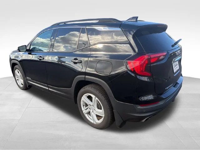 Used 2018 Black GMC SLE image 3