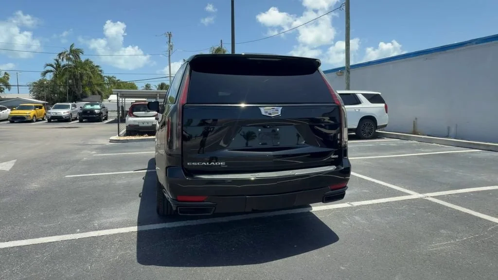 Used 2021 BLACK RAVEN Cadillac Sport Platinum image 8