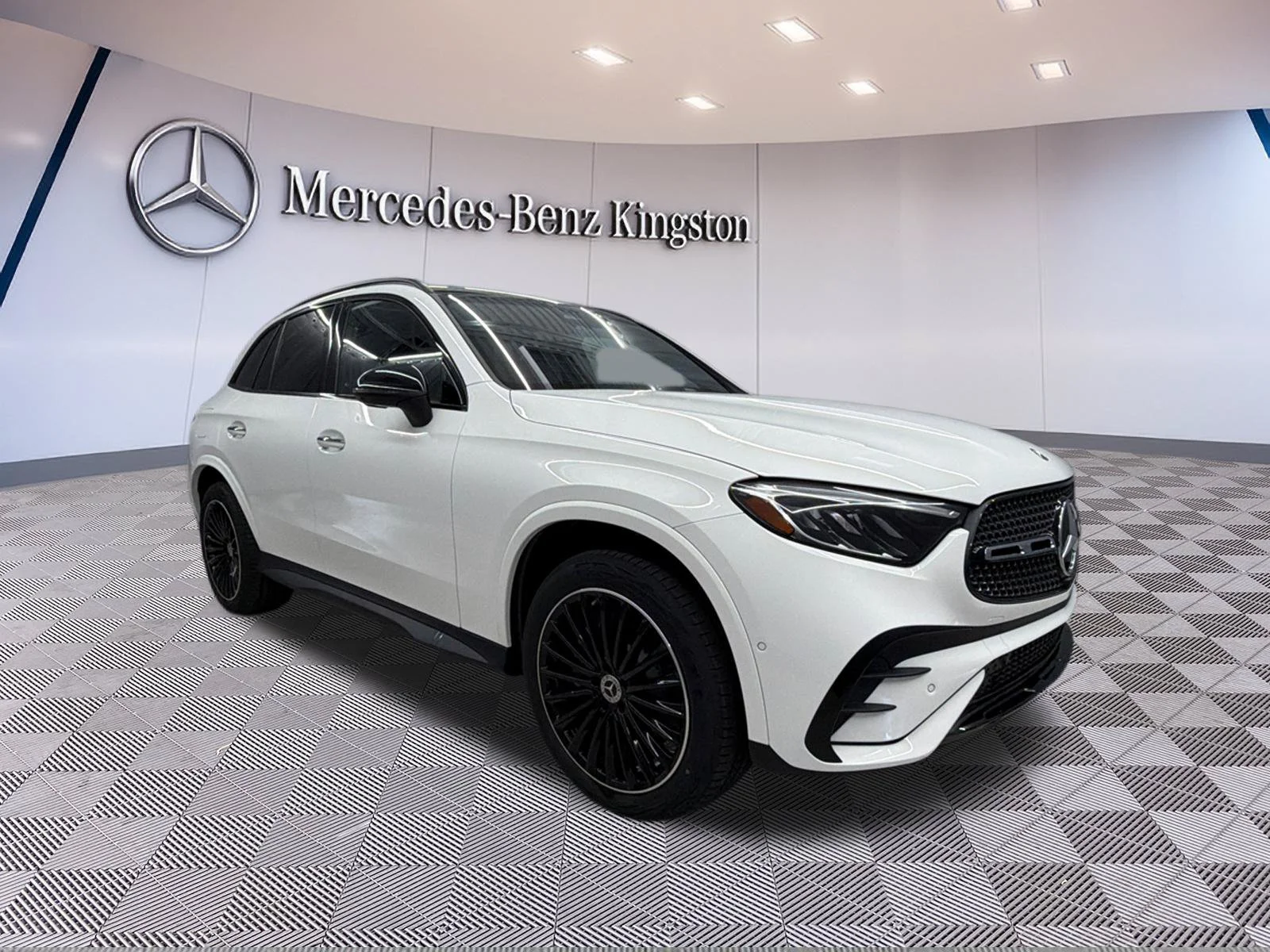 New 2027 White Mercedes-Benz GLC 300 image 1