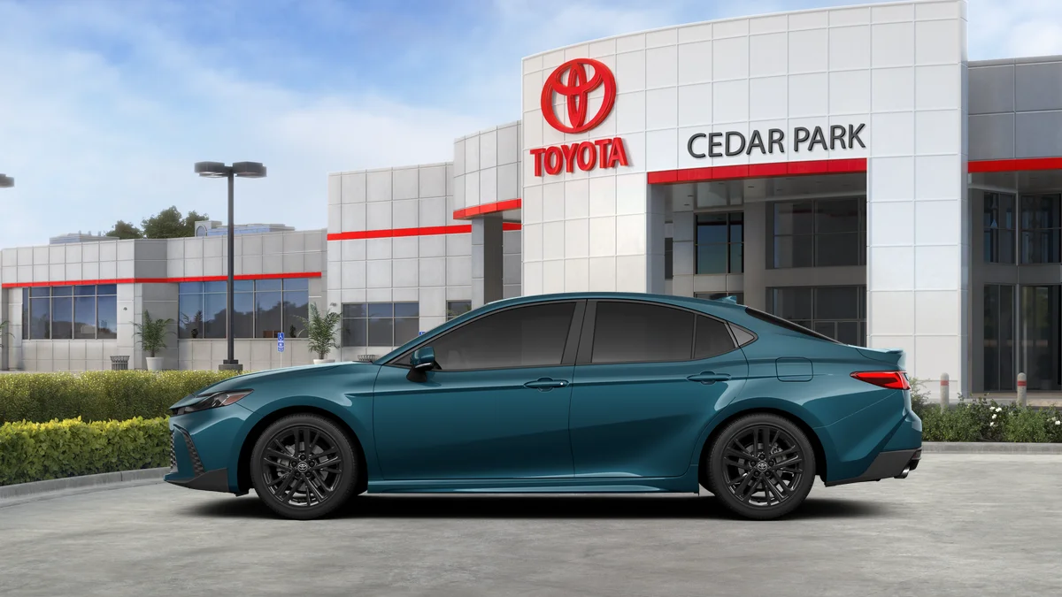 New 2026 Ocean Gem Toyota SE image 4