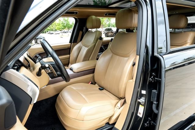 Used 2023 Black Land Rover SE image 47