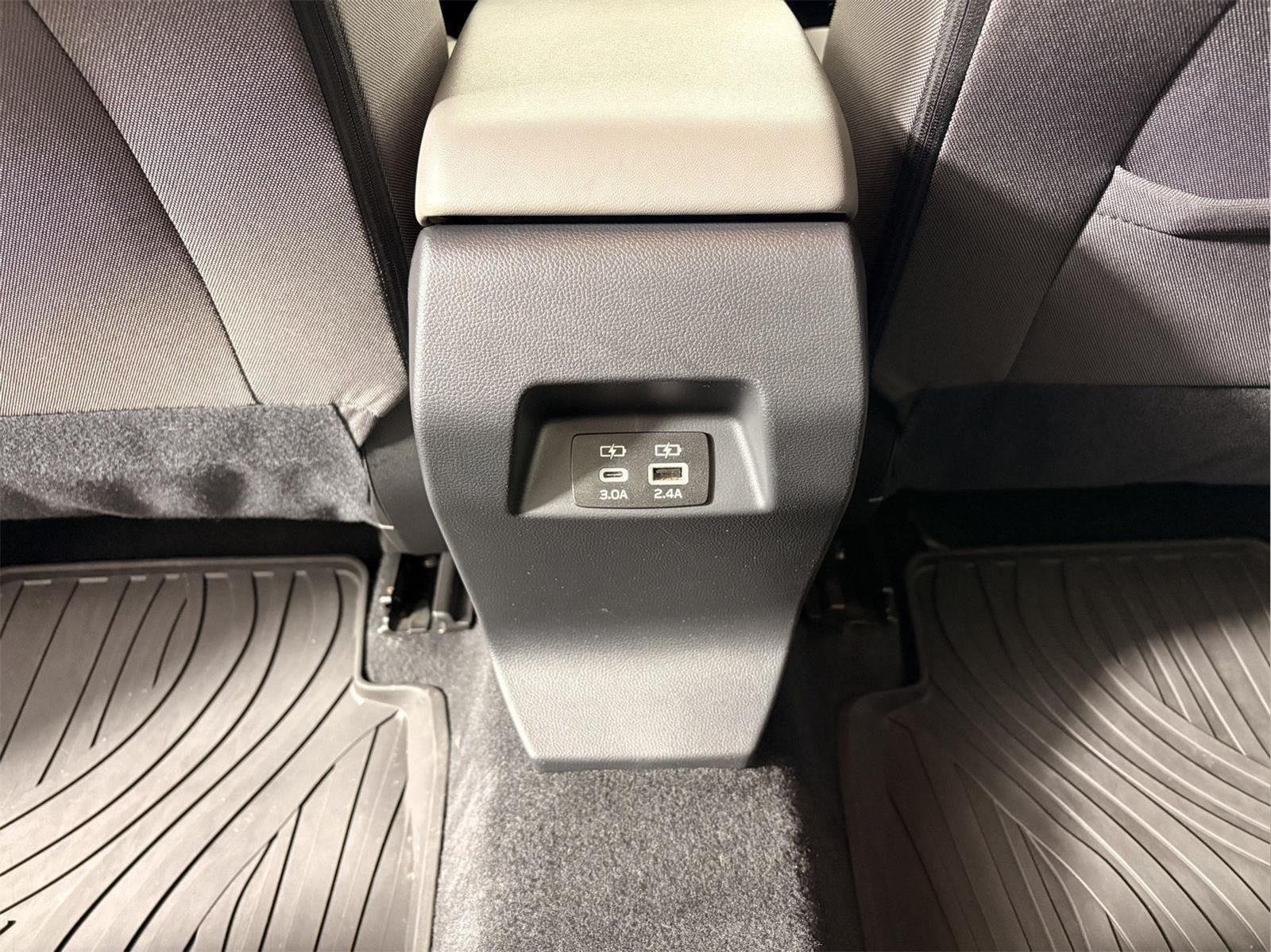 Used 2025 Sapphire Blue Pearl Subaru Premium image 16