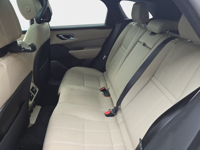 Used 2018 Silver Land Rover S image 17