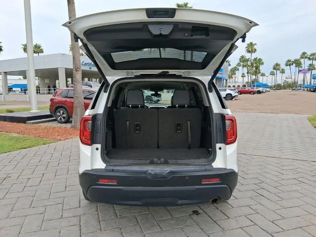 Used 2021 White GMC SLE image 7