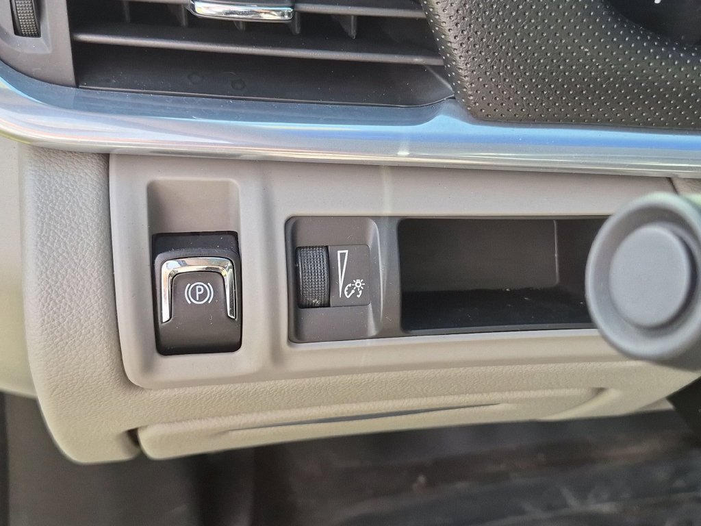 Used 2016 Gray Cadillac Luxury image 20