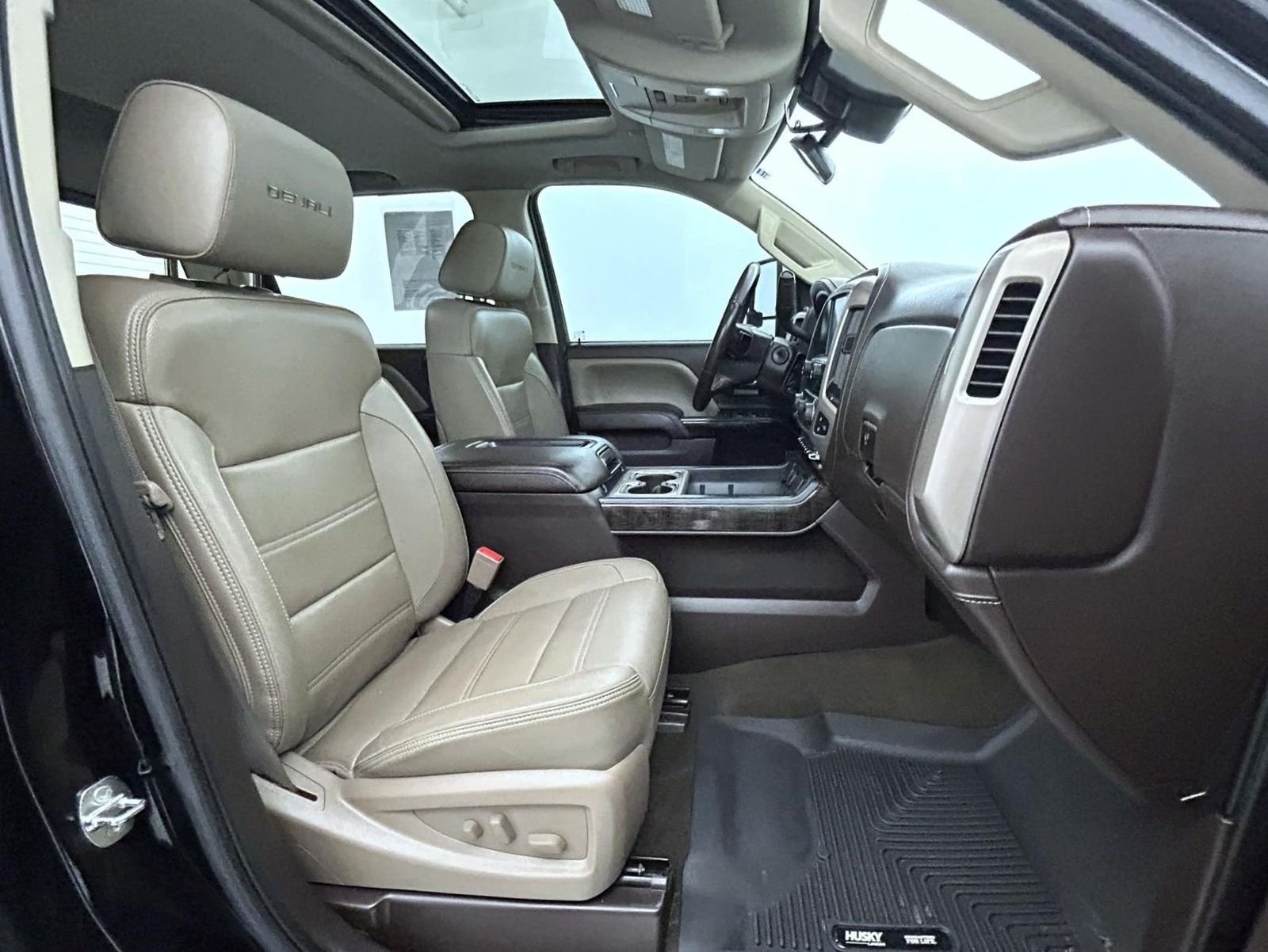 Used 2015 Black GMC Denali image 15
