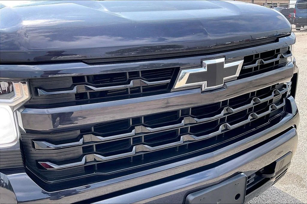 Used 2022 Gray Chevrolet RST image 34