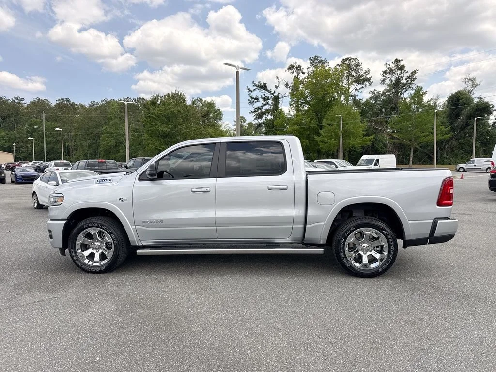 New 2026 Silver Zynith Exterior Paint RAM Big Horn/Lone Star image 6
