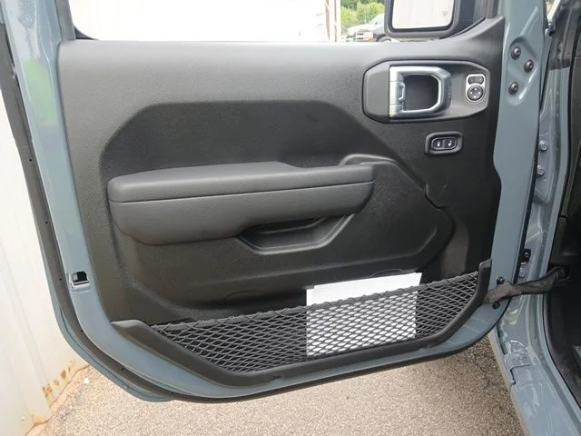 New 2026 Anvil Clearcoat Jeep Sport S image 45