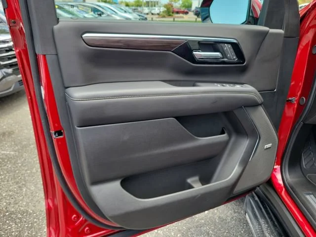 2025 Chevrolet Tahoe Premier - Photo 25