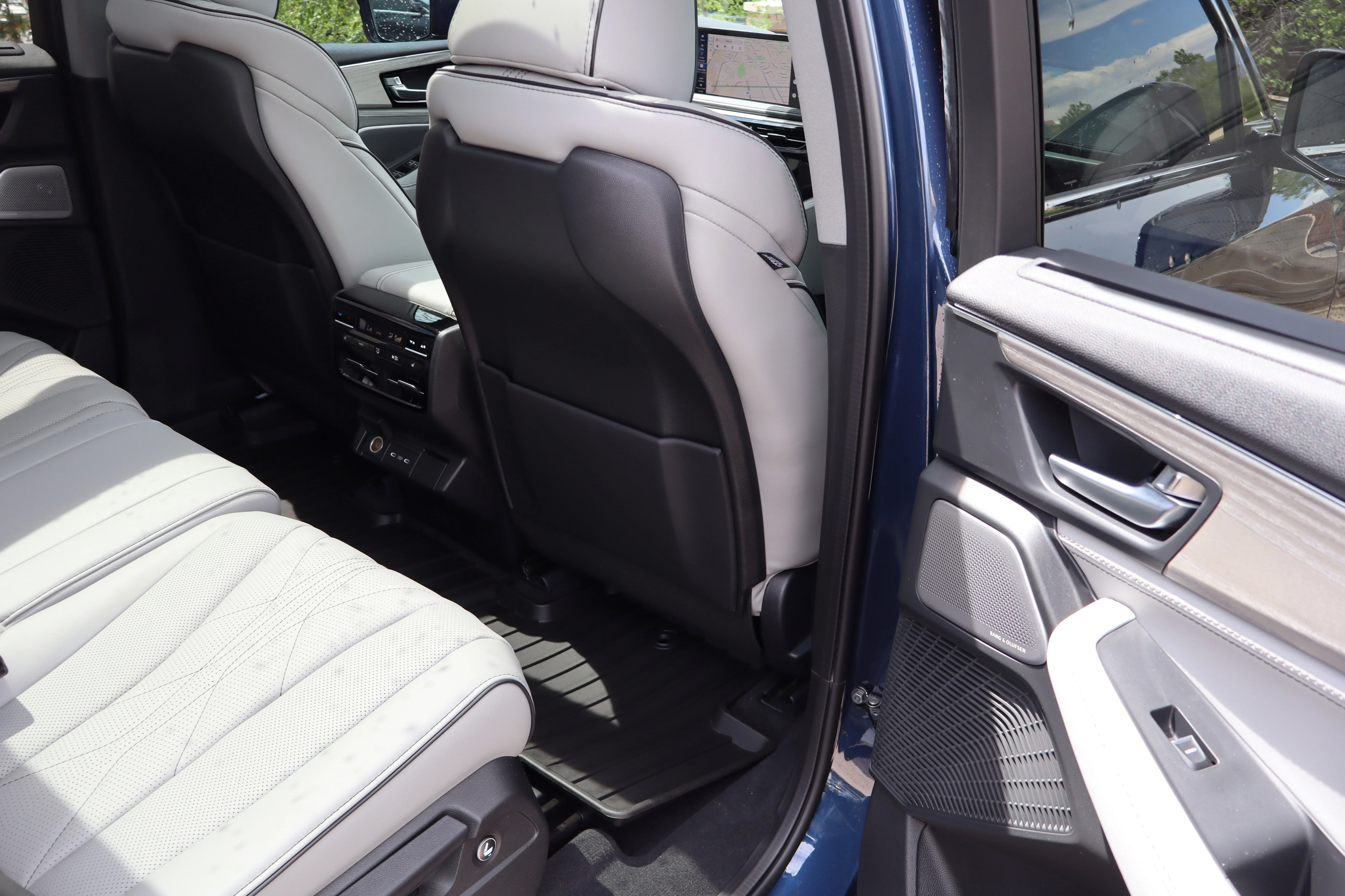 New 2026 Canyon River Blue Metallic Acura w/Advance Package image 30