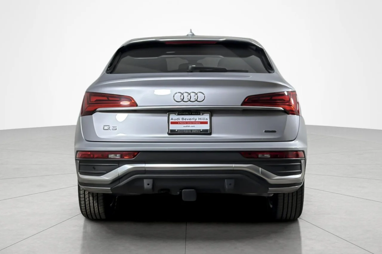 Used 2023 FLORETT SILVER MET Audi S line Premium Plus image 4