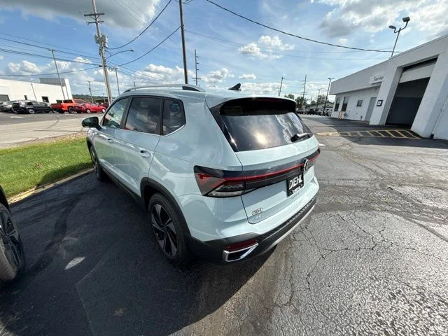 New 2026 Monument Gray Volkswagen 1.5T SE image 6