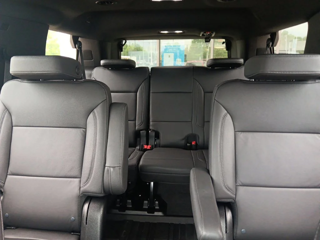 Used 2024 Gray Chevrolet Z71 image 23