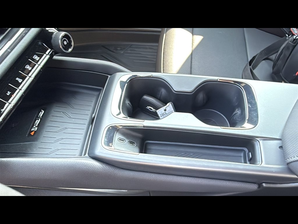 2025 Chevrolet Equinox EV RS - Photo 20