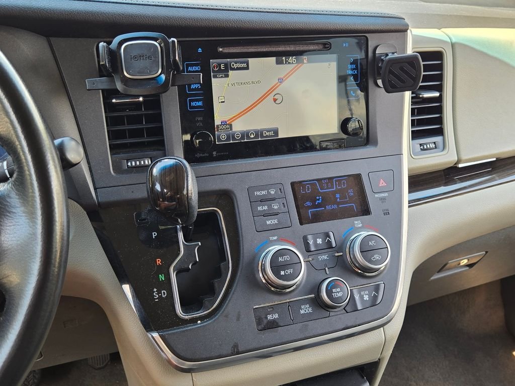 Used 2015 Black Toyota XLE image 25