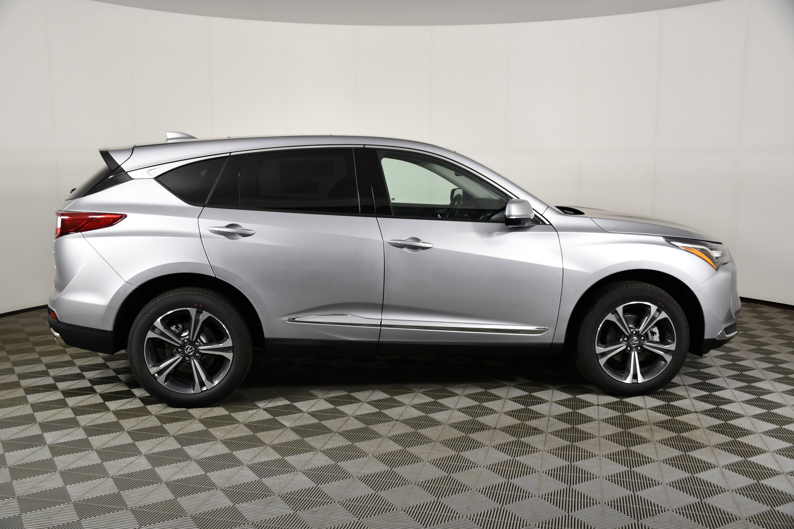 New 2026 Solar Silver Metallic Acura w/Technology Package image 5