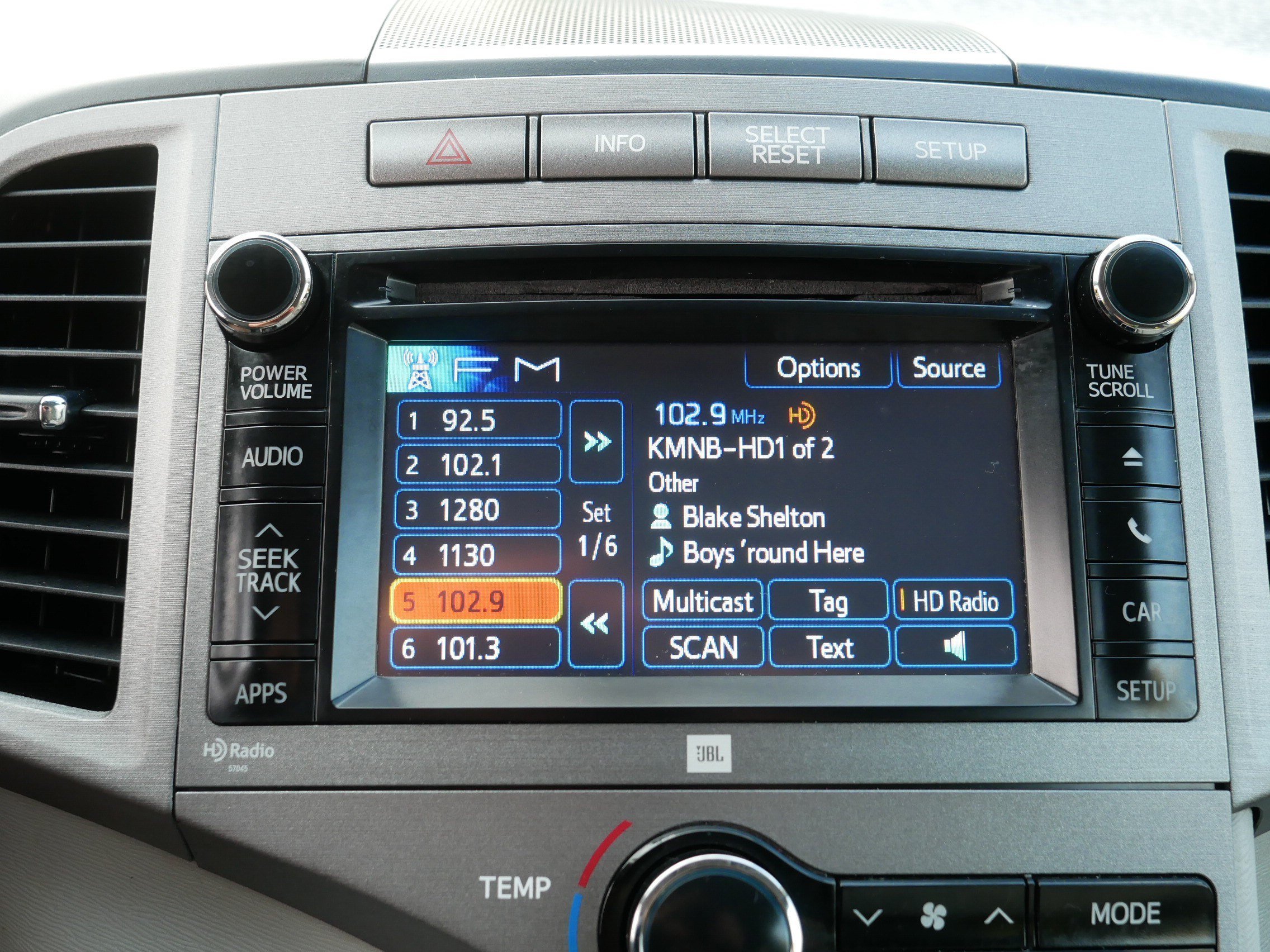 Used 2013 Magnetic Gray Metallic Toyota XLE image 22