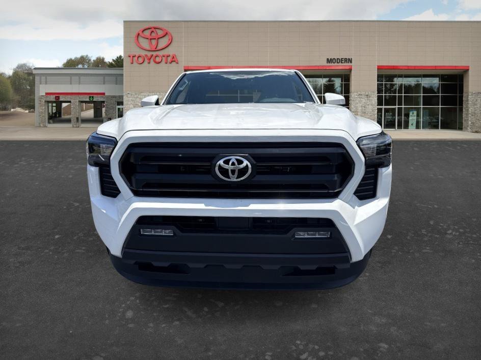 New 2026 Ice Cap Toyota SR5 image 3