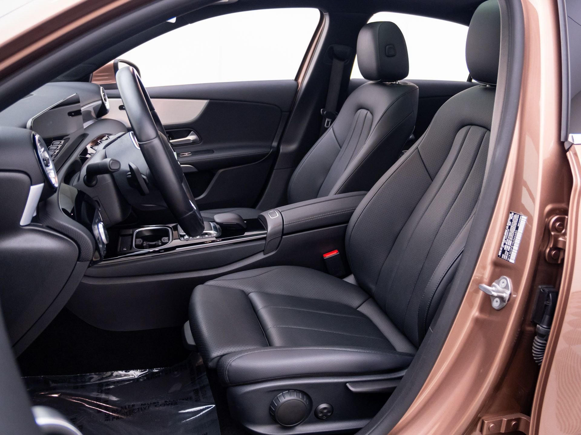 Used 2022  Mercedes-Benz A 220 image 15