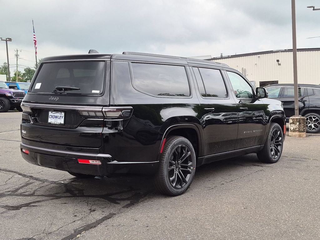 New 2026 High Gloss Black Jeep Summit Reserve image 3