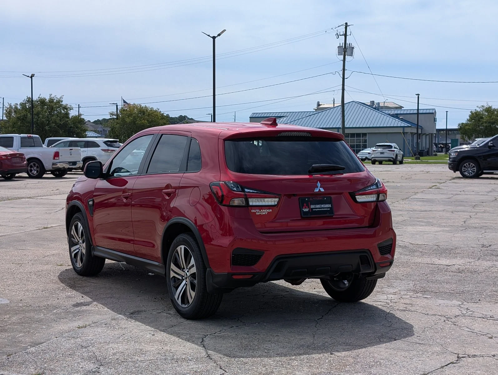 New 2027  Mitsubishi 2.0 ES image 3