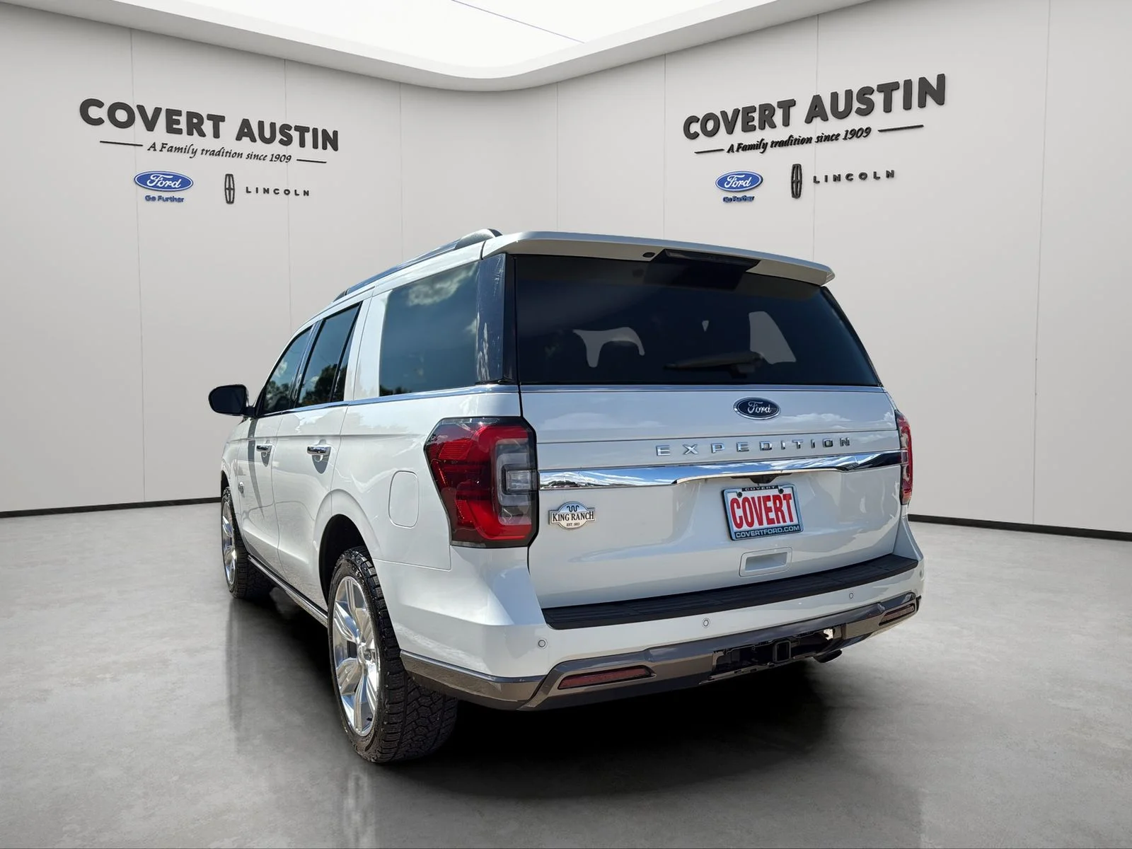 Used 2024 White Ford King Ranch image 3