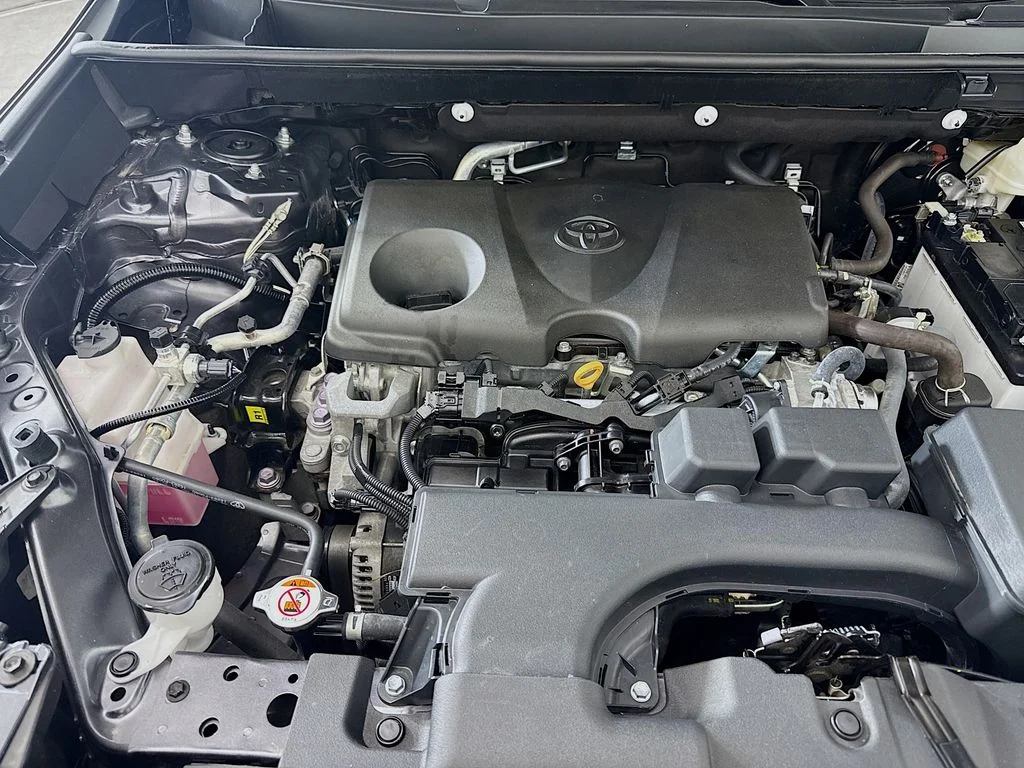 Used 2024 Magnetic Gray Metallic Toyota XLE Premium image 28