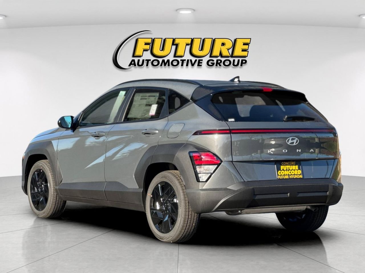New 2027 Gray Hyundai SEL Sport FWD image 5