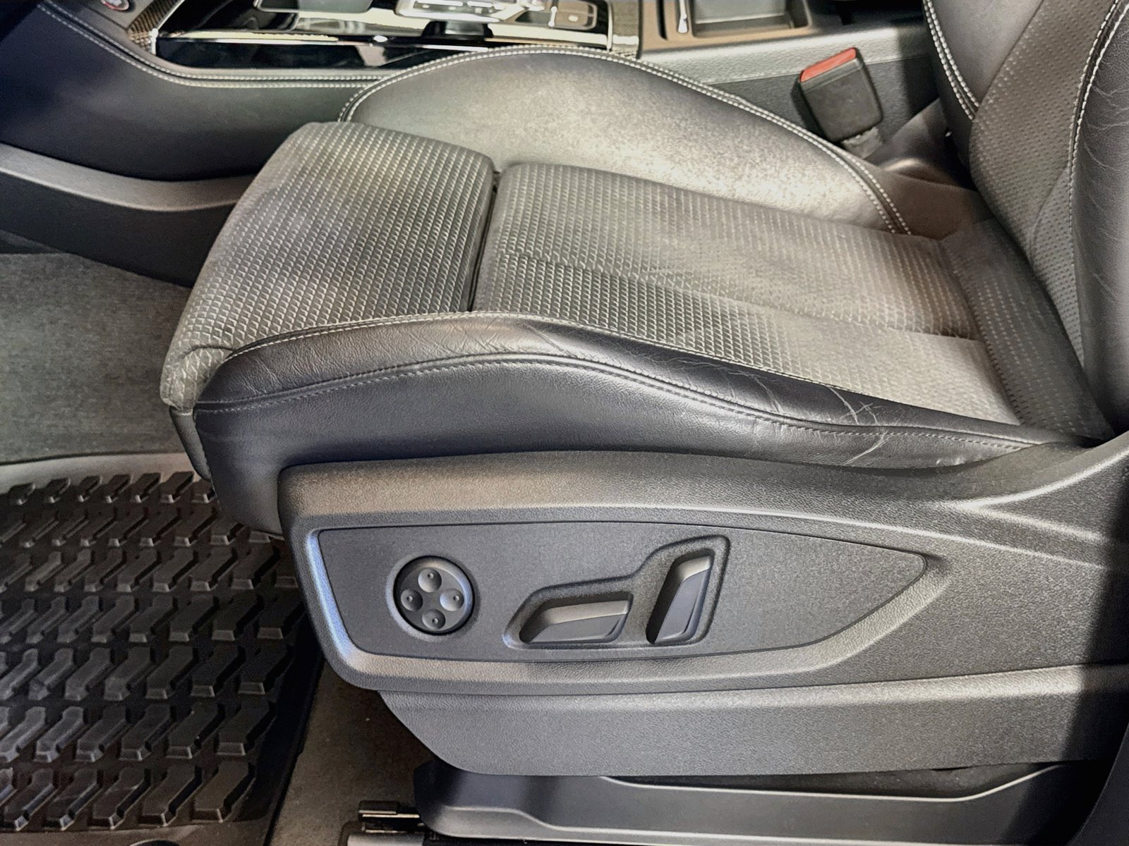 Used 2022 Blue Audi Premium Plus image 18
