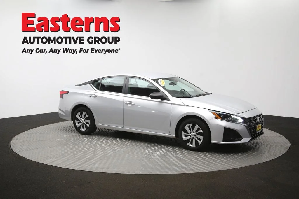 Used 2024 Silver Nissan 2.5 S image 47