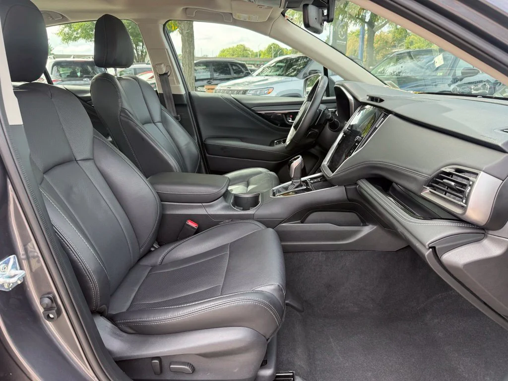 Used 2025 Magnetite Gray Metallic Subaru Limited image 29