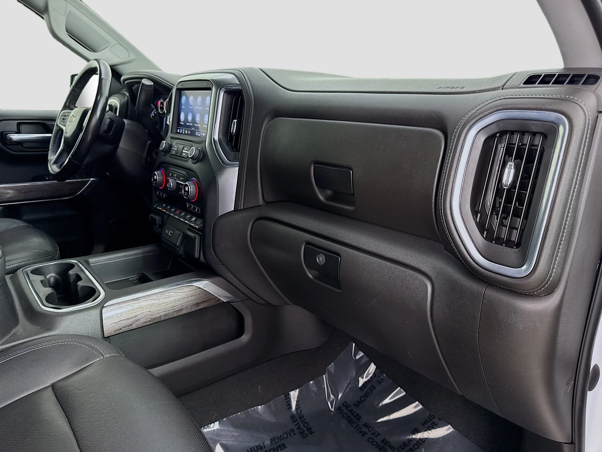 Used 2022 Iridescent Pearl Tricoat Chevrolet LTZ image 32