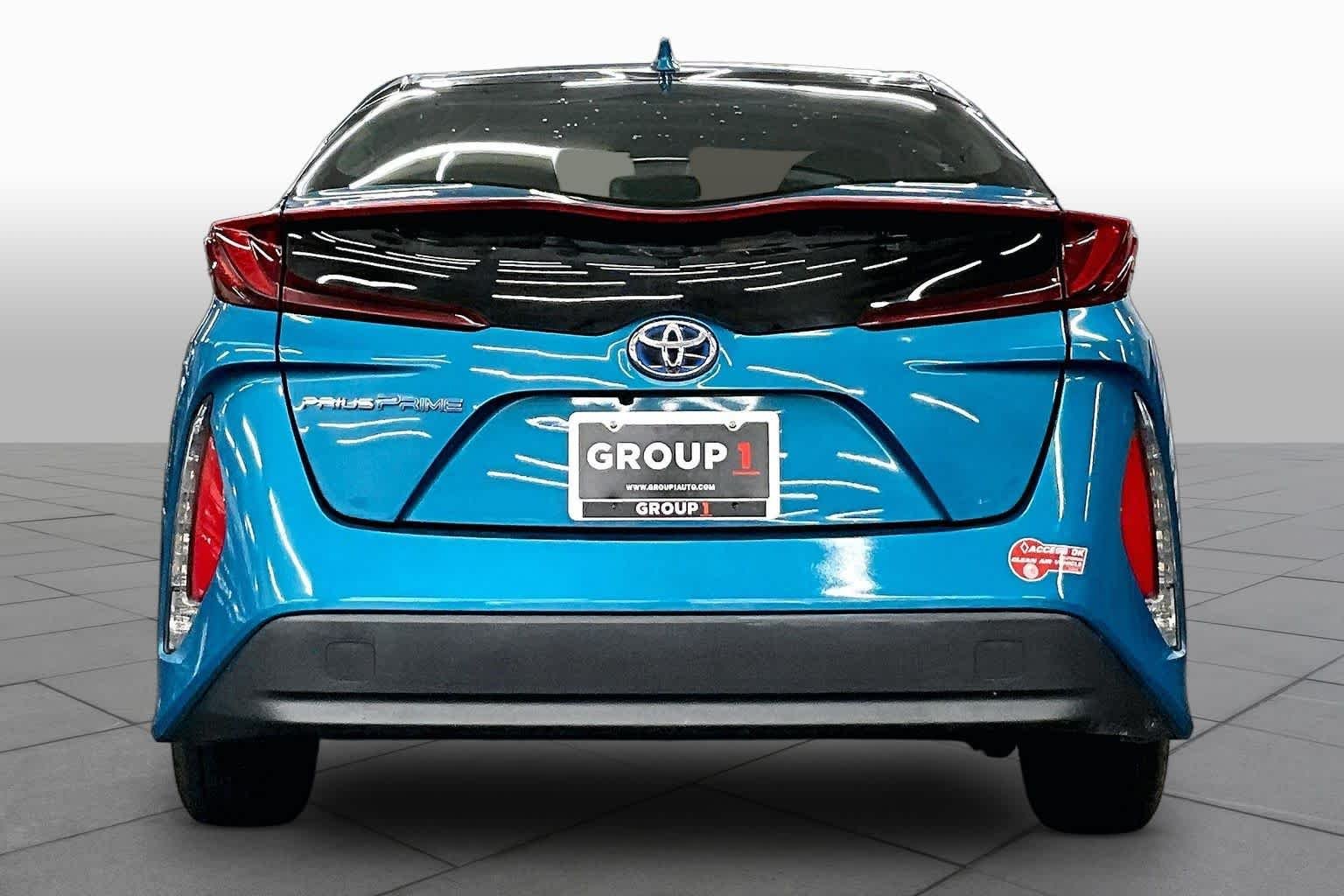 Used 2017 Blue Magnetism Toyota Premium image 4