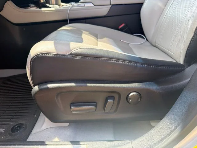 Used 2016 Silver Lining Metallic Lexus 350 image 7