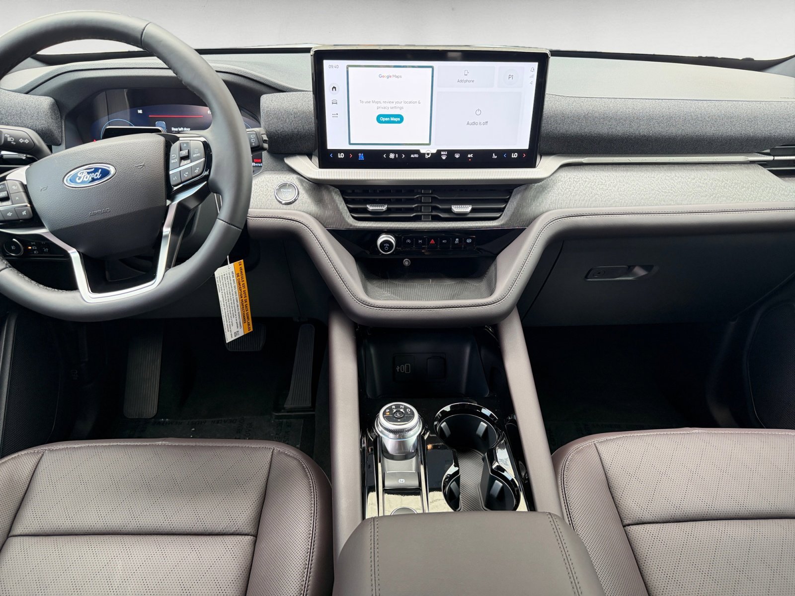 New 2026 Space White Metallic Ford Platinum image 14