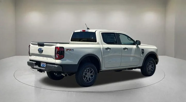 New 2026 Desert Sand Ford XLT image 5