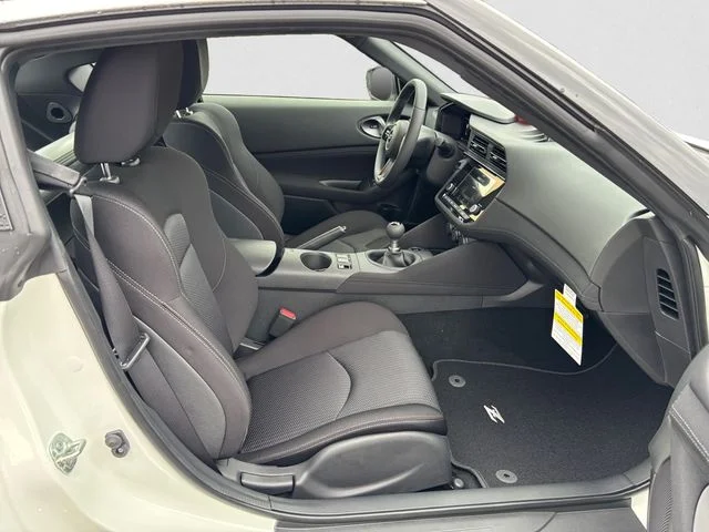 New 2027 White Nissan Sport image 15