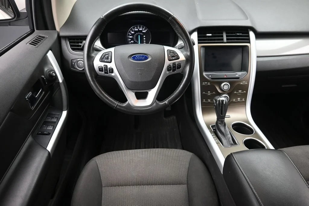 Used 2011 White Ford SEL image 14