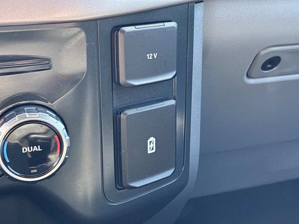 Used 2025 Gray Ford XLT image 29