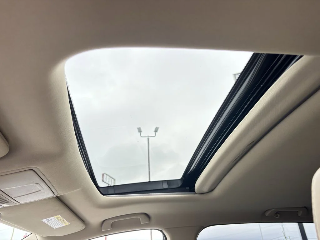 Used 2019 White Acura 3.5L image 26