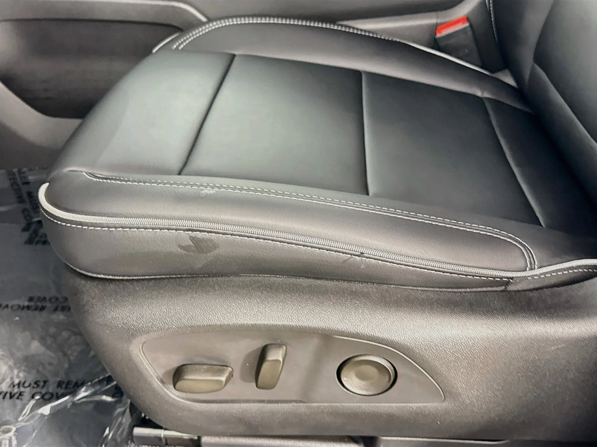 Used 2026 Summit White Chevrolet LT - Extended Range image 22