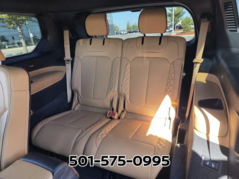 Used 2023 Silver JEEP SUMMIT 4X4 image 13