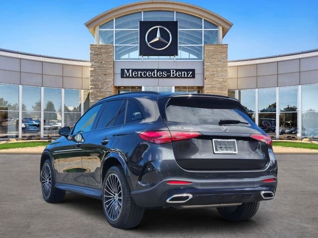 Certified Used 2024 Gray Mercedes-Benz GLC 300 image 3