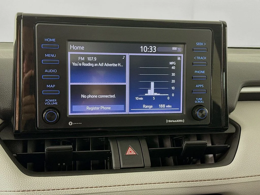 Used 2022 Silver Toyota XLE image 14