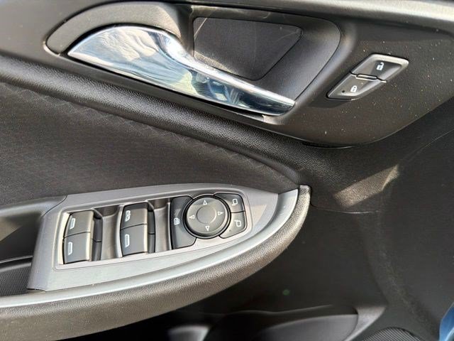 Used 2024 Lakeshore Blue Metallic Chevrolet LT image 12