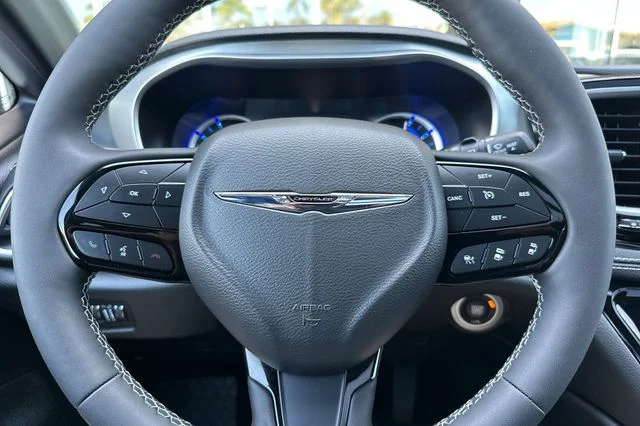 Used 2024 Black Chrysler Select image 23